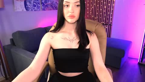 Snapshot of stellary_shy chatting on December 2024 03:57:01 PM Stellary online show from December 2024 03:57:01 PM