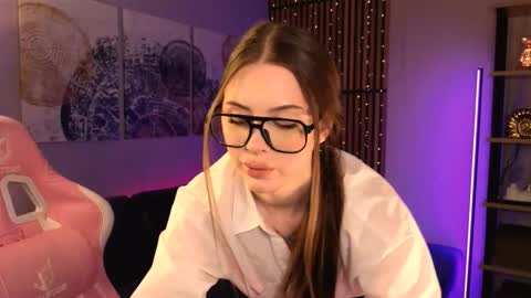 Snapshot of stellary_shy chatting on February 2026 08:58:01 PM Stellary online show from February 2026 08:58:01 PM