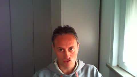 sten015 online show from May 2026 03:41:01 PM