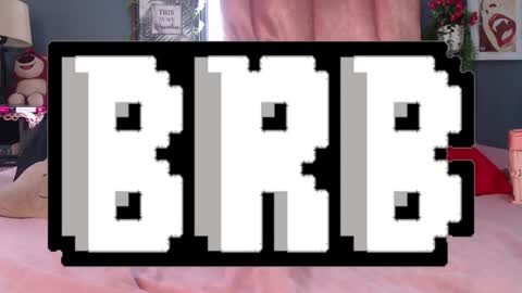 Snapshot of stephanie_golden chatting on February 2025 07:20:02 PM IG stephani 3333 online show from February 2025 07:20:02 PM