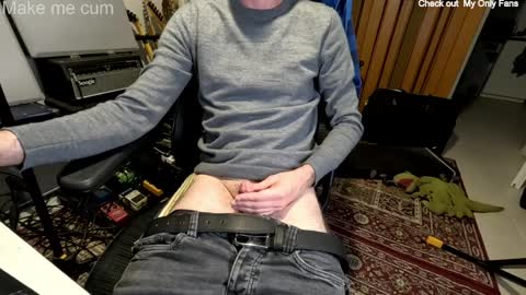 stevie_grey online show from April 2026 07:37:02 PM