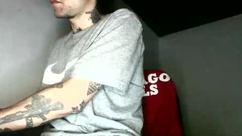 stiven online show from April 2026 10:53:01 PM