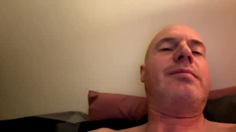 Stoodley22 online show from April 2026 08:43:02 PM