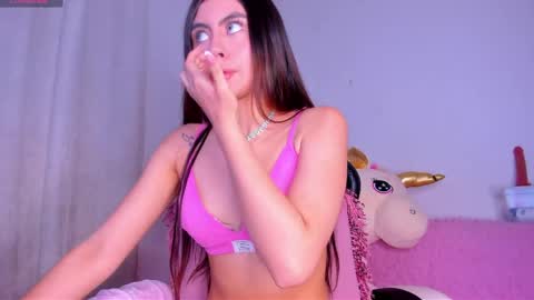 stormi_th online show from April 2026 03:04:01 AM