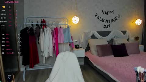 Laura online show from February 2026 02:30:01 AM