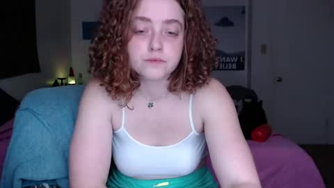 Strawberrylotsacake online show from April 2026 02:32:02 PM