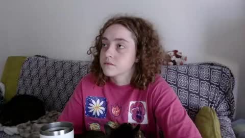 Strawberrylotsacake online show from April 2026 12:29:02 PM