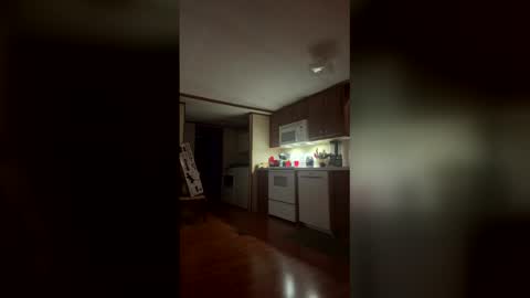 stringgreens777 online show from March 2026 06:04:01 PM