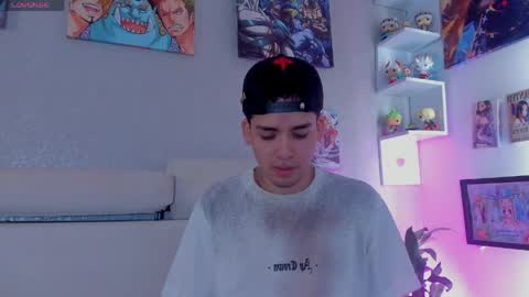 strong_rock69 online show from April 2026 05:14:01 PM