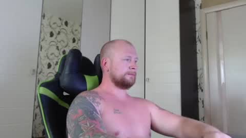 Snapshot of strongass18 chatting on June 2026 10:02:02 AM Alex online show from June 2026 10:02:02 AM