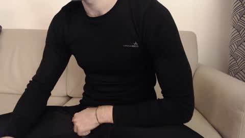 Stud From Paris online show from January 2025 05:54:01 PM