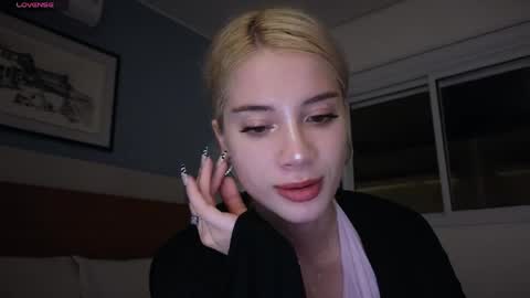 Sofa online show from March 2026 02:55:02 AM