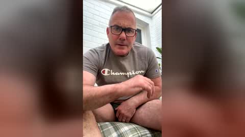 stumpyj2266 online show from April 2026 08:30:02 AM