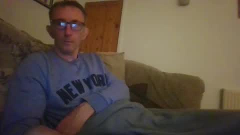 stuuuey73 online show from May 2026 09:42:02 PM