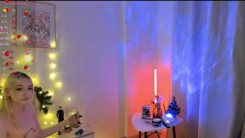 sue_everett online show from December 2024 06:15:02 PM