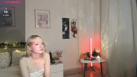 sue_everett online show from February 2025 12:44:02 PM