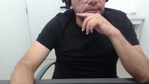 Snapshot of sugarhairybear chatting on July 2026 08:11:02 PM Johnny online show from July 2026 08:11:02 PM