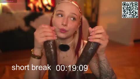 Snapshot of suk_ki chatting on July 2026 07:58:01 AM Lika ginger Jessy blond online show from July 2026 07:58:01 AM
