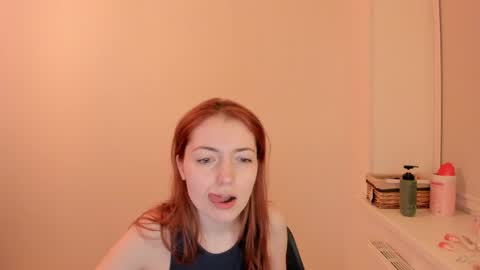 Summer Preston online show from April 2026 07:45:01 PM