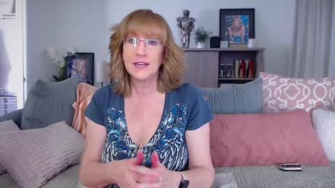 SummerKnightzzz online show from March 2026 12:11:02 PM