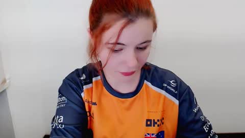 Alexi online show from November 2025 09:25:02 PM