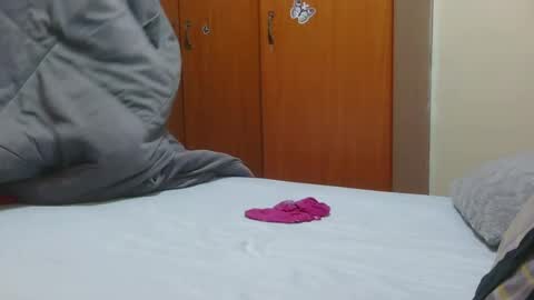 Sunny kitty25 online show from June 2026 10:25:01 PM