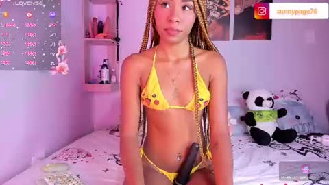 Snapshot of sunny_page chatting on June 2026 09:46:01 PM Sunny Page online show from June 2026 09:46:01 PM
