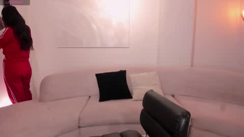 Sunny Rivers online show from March 2026 04:44:02 PM