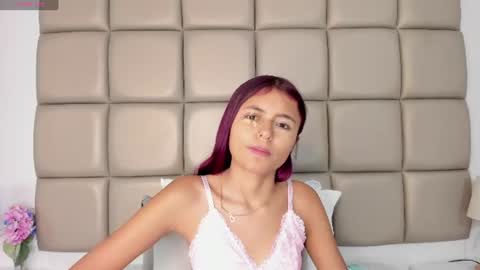 sunnywhitee online show from July 2026 11:27:02 AM