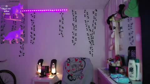 Snapshot of sunset_pienk chatting on April 2026 04:39:02 AM Sunset online show from April 2026 04:39:02 AM