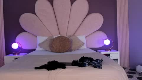 Susann online show from April 2026 11:44:02 AM