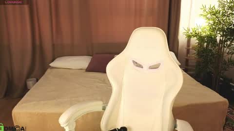 Annie online show from April 2026 02:11:02 AM