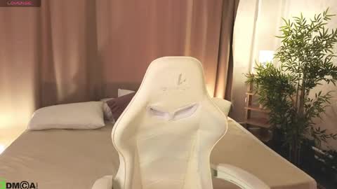 Annie online show from April 2026 02:48:01 AM