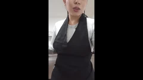 Snapshot of susiesunny chatting on December 2025 10:13:02 AM susana online show from December 2025 10:13:02 AM