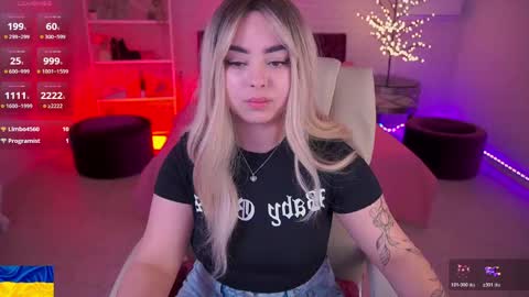 Susie online show from April 2026 09:28:02 PM