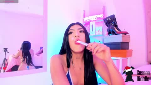 Snapshot of sussan_nicolle1 chatting on December 2024 12:54:02 PM Sussan Nicole online show from December 2024 12:54:02 PM