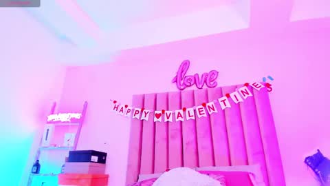 Snapshot of sussan_nicolle1 chatting on February 2025 06:15:02 PM Sussan Nicole online show from February 2025 06:15:02 PM