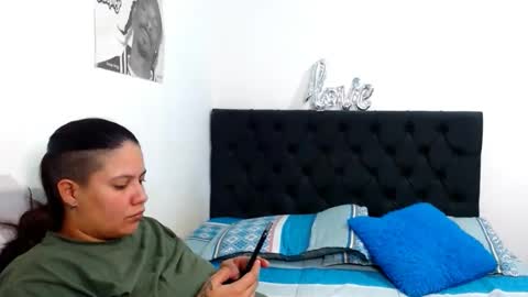 suzy_paz online show from April 2026 09:31:01 PM