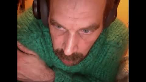 sweaterboy666 online show from January 2025 05:30:01 AM