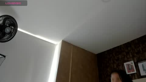 Snapshot of sweet__vanessa1 chatting on July 2026 07:42:02 PM Vanessa online show from July 2026 07:42:02 PM