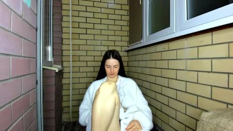 Christina online show from April 2026 07:07:02 PM