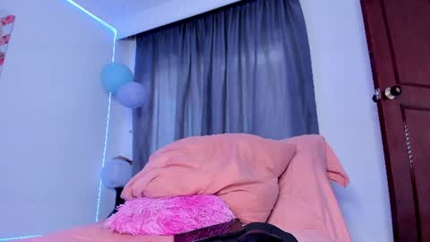 Canela online show from July 2026 03:25:01 PM