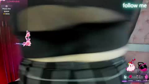  emmili  online show from April 2026 12:18:01 PM