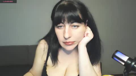 sweet_girl8484 online show from March 2026 04:13:01 PM
