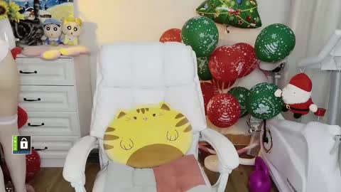 My name is LAN LAN and the cats name is keiko online show from January 2025 06:41:02 PM