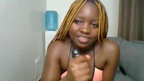 Snapshot of sweet_jenica chatting on May 2026 05:04:01 AM ESTHER NEEMA online show from May 2026 05:04:01 AM