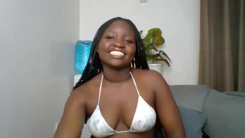 Snapshot of sweet_jenica chatting on May 2026 04:07:02 AM ESTHER NEEMA online show from May 2026 04:07:02 AM