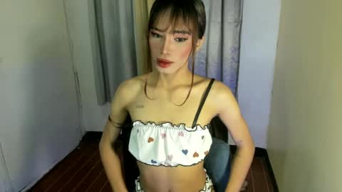 Snapshot of sweet_kyliexx chatting on June 2026 05:42:02 AM sweet_kyliexx online show from June 2026 05:42:02 AM