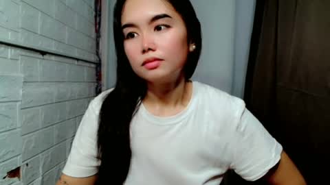 Snapshot of sweet_laika chatting on June 2026 02:11:01 AM LAIKA online show from June 2026 02:11:01 AM
