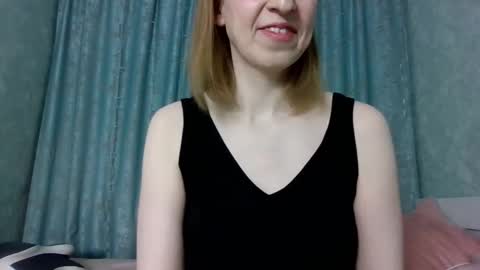 sweet_lilbunny online show from February 2026 04:21:02 PM